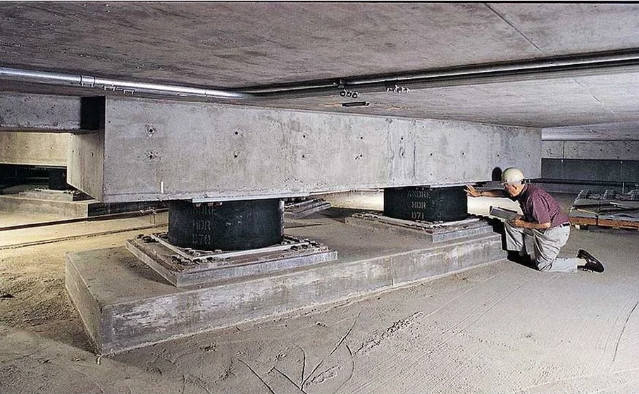 Diseño de Aislación Sísmica de Base en Valparaíso: Protección Estructural Efectiva